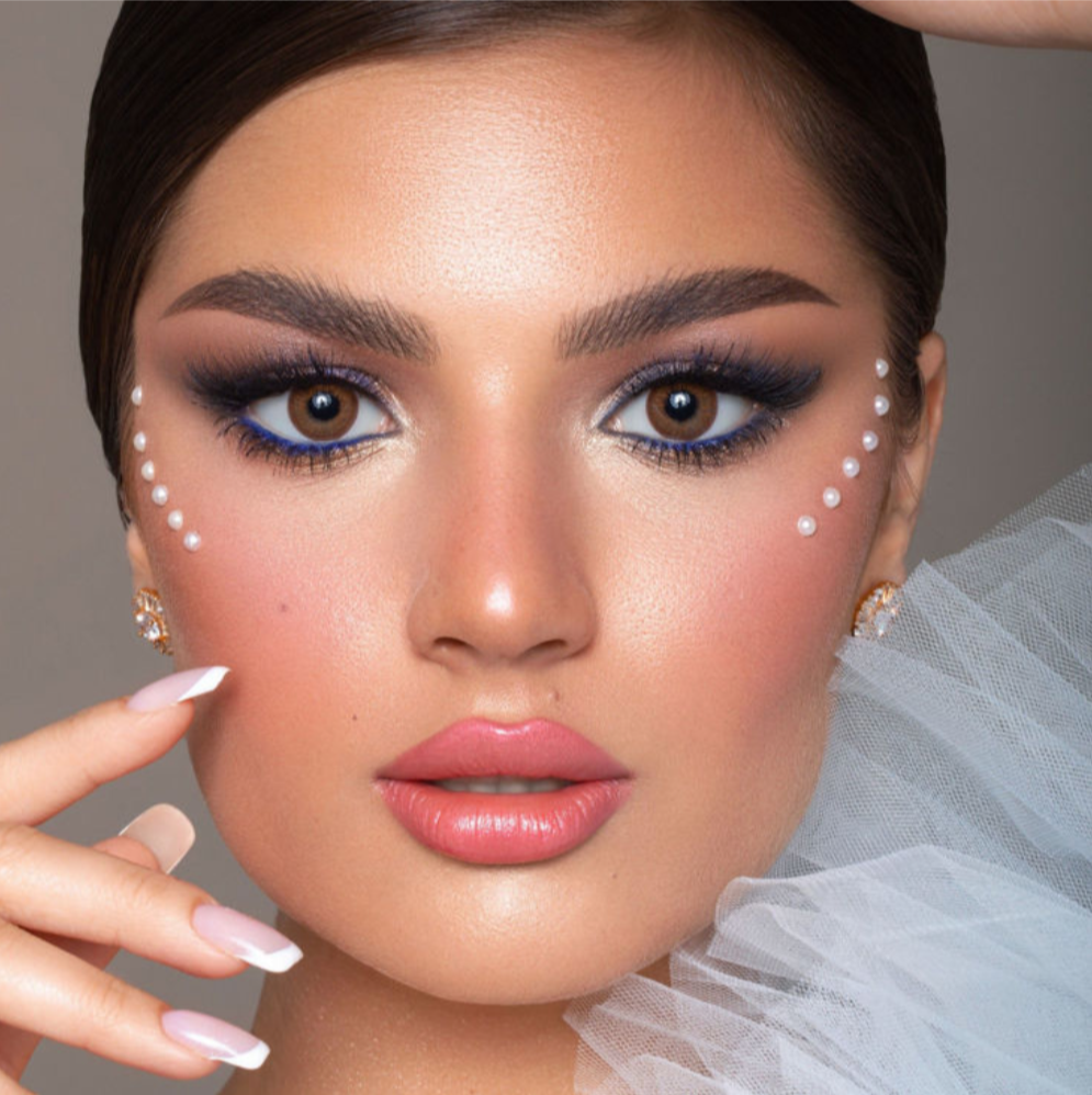 CINNAMON BROWN - Xena Optic - Monthly Contact Lenses Medical and Cosmetic lens bio compatible elements making the lens soft and comfortable throughout the day High water retention that allows high oxygen permeability Ideal for eye dryness High definition design and UV blocker USA material FDA and CE approved - Contact Lenses BELLA 