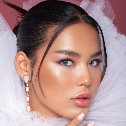 MOON STONE - Xena Optic - Monthly Contact Lens Medical and Cosmetic Lens Bio compatible elements making the lens soft & comfortable throughout the day High Water retention that allow high oxygen permeability Ideal for eye dryness High Definition design & UV blocker USA materials FDA & CE approved - Contact Lenses BELLA 