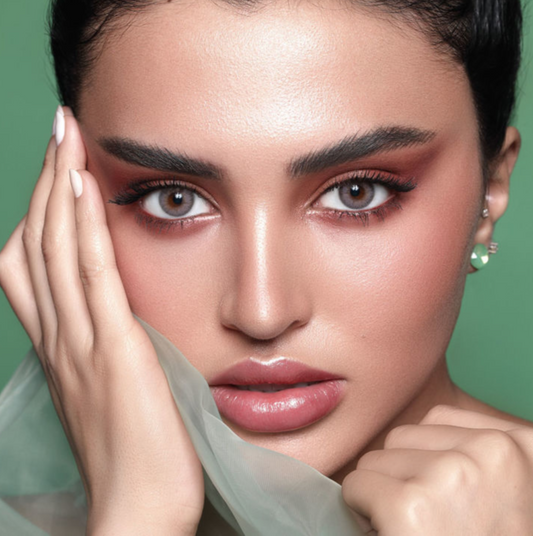 AMBER GRAY - Xena Optic - Monthly Contact Lens Medical and CosmeticLens Bio compatible elements making the lens soft & comfortable throughout the day High Water retention that allow high oxygen permeability Ideal for eye dryness High Definition design & UV blocker USA materials FDA & CE approved - Contact Lenses BELLA 