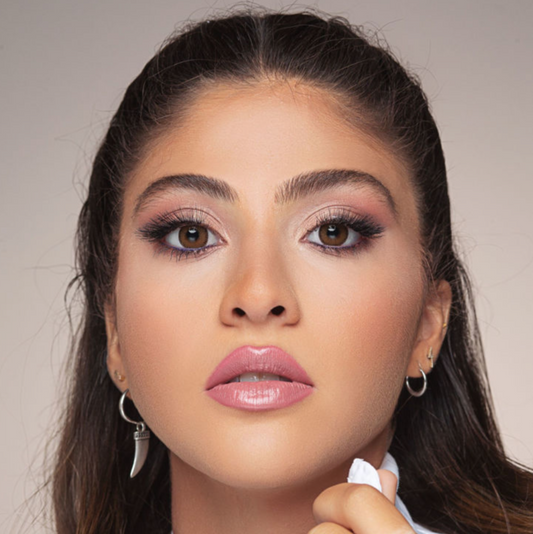 GLOW RADIANT HAZELNUT - Xena Optic - Monthly Contact Lens Medical and Cosmetic Lens Bio compatible elements making the lens soft & comfortable throughout the day High Water retention that allow high oxygen permeability Ideal for eye dryness High Definition design & UV blocker USA materials FDA & CE approved - Contact Lenses BELLA 