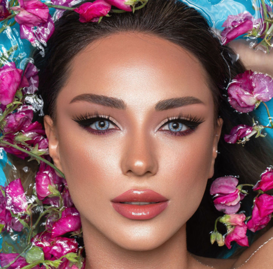 NATURAL GRAY BLUE - Xena Optic - Monthly contact lens Medical and Cosmetic Lens Bio compatible elements making the lens soft & comfortable throughout the day High Water retention that allow high oxygen permeability Ideal for eye dryness High Definition design & UV blocker USA materials FDA & CE approved - Contact Lenses BELLA 