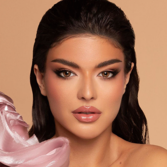 OAK - Xena Optic - Monthly contact lens Medical and cosmetic lens Bio compatible elements making the lens soft and more comfortable High Water retention that allow high oxygen permeability Ideal for eye dryness High Definition design & UV blocker USA materials FDA & CE approved - Contact Lenses BELLA 