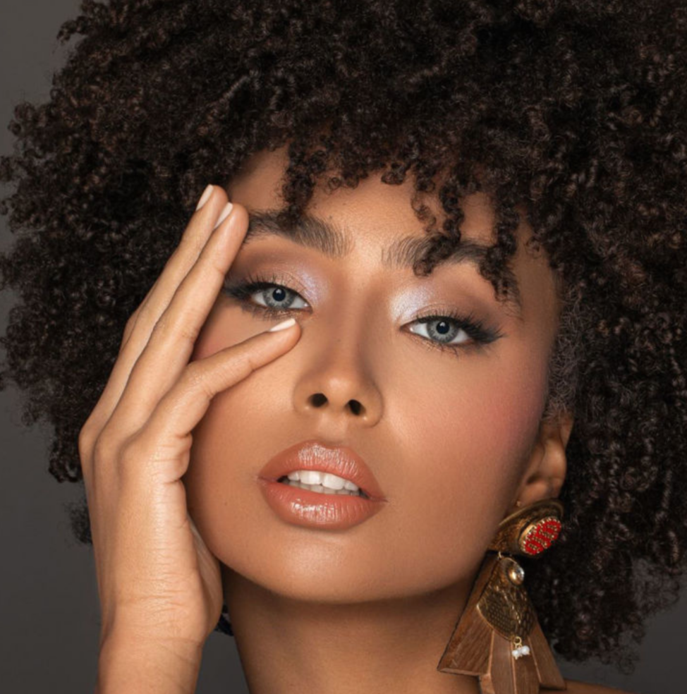 GARNET - Xena Optic - Medical and CosmeticLens Bio compatible elements making the lens soft & comfortable throughout the day High Water retention that allow high oxygen permeability Ideal for eye dryness High Definition design & UV blocker USA materials FDA & CE approved - Contact Lenses BELLA 